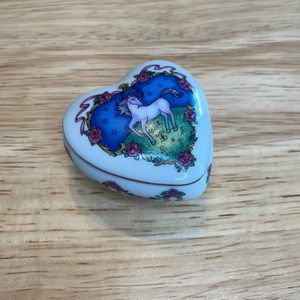 Franklin Mint Unicorn Heart Porcelain Jewelry Box